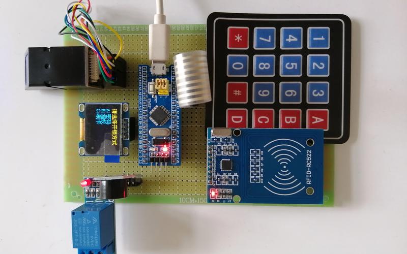 掌控未来:Android Studio与STM32的蓝牙奇遇——手机App远程控制单片机
