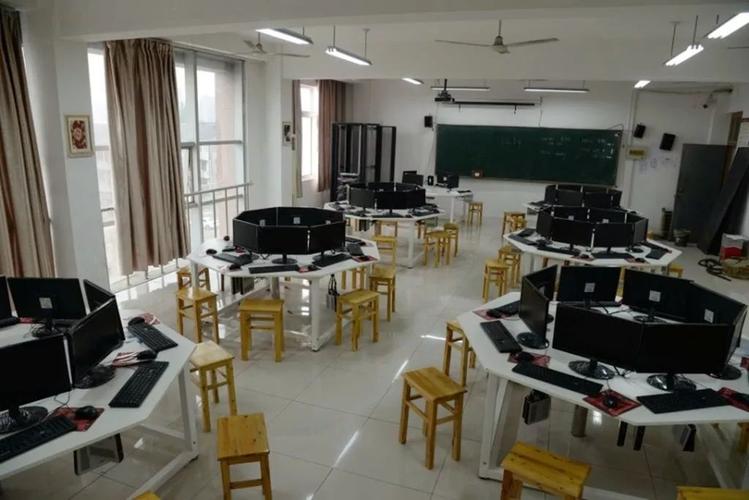 高校学生免费云服务器