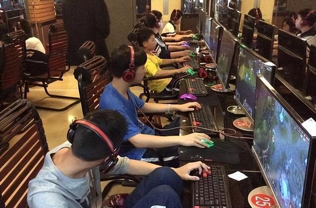 网吧玩游戏为什么不卡?