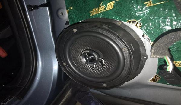 为什么喇叭有杂音?