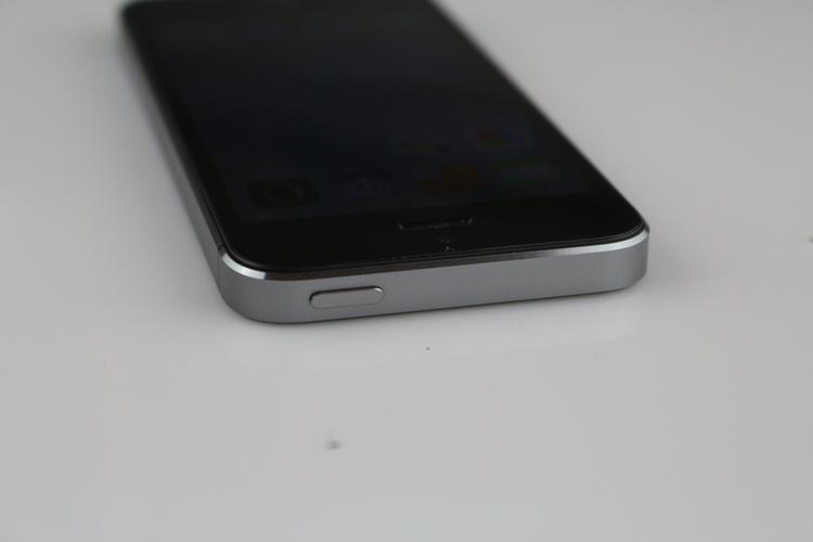 为什么iphone5s黑色?